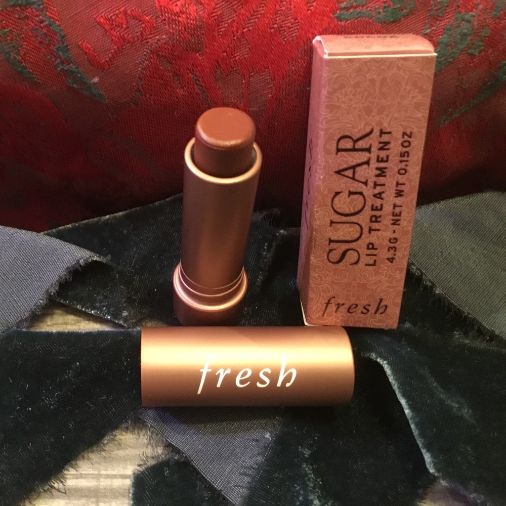 Fresh Cosmetics Sugar Lip Treatment; tinted balm in Cocoa